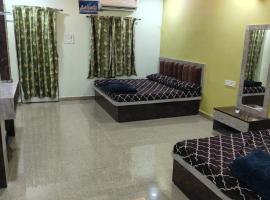 Mahakal Homestay, apartment in Ujjain