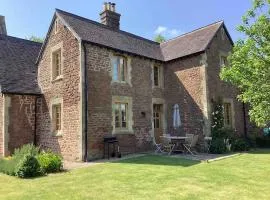 Former school cottage near Bridgnorth