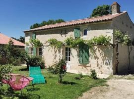 Gîte La Vigne Verte, loma-asunto kohteessa Saint-Sigismond