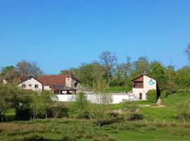 Camping Domaine Papillon, hotel with parking in Reyrevignes