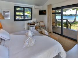Sublime Tahiti Beach Retreat, guest house in Mataiea