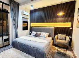 LS 2 Lasalle House,bts,Suvarnabhumi ,mega bangna, bed and breakfast en Ban Khlong Samrong