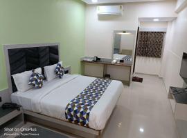 HOTEL SILVER INN SANAND, hotel v destinaci Sānand