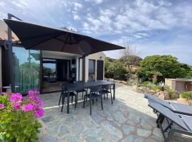 Casa Vista Bella - Maison en Corse avec grande terrasse et accès direct à la mer, Marine de Sant'Ambroggio entre Calvi et L'Ile Rousse, Hotel in Lumio