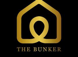The Bunker, hotel Badullában