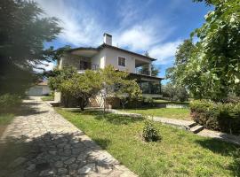 Zeusplace karia Villa Natura, caba&ntilde;a en Leptokarya