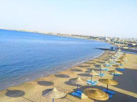 Cecelia Hotel Suites Hurghada, hótel í Hurghada