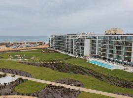 Bayline- Beachfront and Pool, hotel di Armacao de Pera