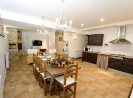 El Canton De Carlos, hotel in Castelserás