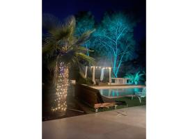 Villa LCP avec Jacuzzi sauna hammam en option, hotel en Lorgues