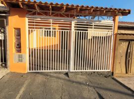 Casa Temporada para 5 pessoas sem garagem, lodging in Hortolândia