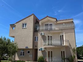 Apartmani Šaldi, hotel v Pakoštane