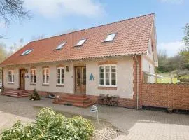 3 Bedroom Lovely Apartment In Engesvang