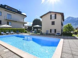 1 Bedroom Beautiful Apartment In Domaso