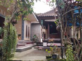 Anish Homestay, habitació en una casa particular a Jatiluwih