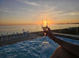 Villa Dune Luxury Roof Top Pool Wellness, spa hotel in Gallipoli
