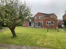 Fully accessible Hampshire Home – hotel w mieście Waterlooville