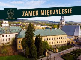 Zamek Międzylesie, отель в городе Мендзылесе
