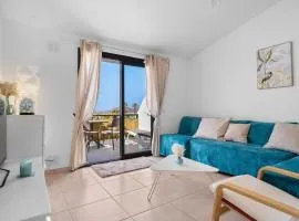 Amarilla Golf Apartment