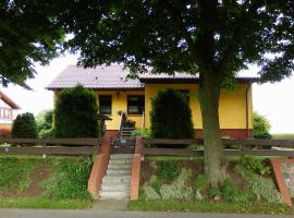 Ferienwohnung unweit der Müritz, hotel con estacionamiento en Gotthun