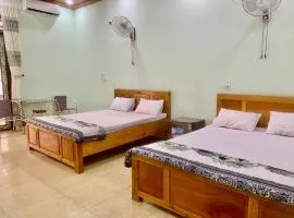 Nhà Nghỉ Hưng Mạnh