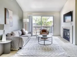 Foster City 2BR w Gym Pool Spa WD nr VISA SFO-1017