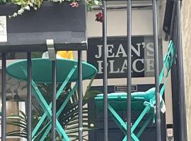Jeans Place Watergate St Rows near racecourse, smještaj s doručkom u gradu 'Chester'