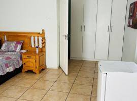 Cryfish Quarters, hotel in Saldanha