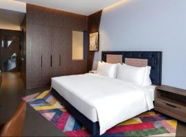 Hyatt Centric Jumeirah Dubai - King Room - UAE, hotelli Dubaissa alueella Jumeirah