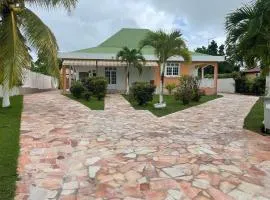Villa Guadeloupe standing