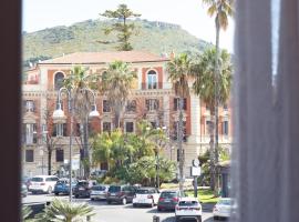 Affittacamere Piazza Mazzini, guest house in Terracina