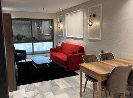 LUXE APPARTEMENT, hotel with parking in Casablanca
