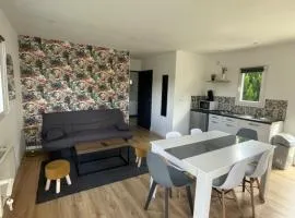 Les Chalets du Mancel : Chalet Lulu - Bouleries Jump - 24h du Mans