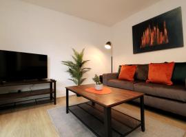 2 Bedroom GF Home - Private Parking and Garden, hotel di Lancaster
