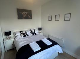 Class Apartments, מלון בפטרהד