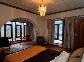 Abshar Heritage Villa, hytte i Srinagar