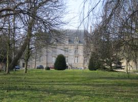 Chateau de Courseulles, nakvynės su pusryčiais namai mieste Pajūrio Kurselis