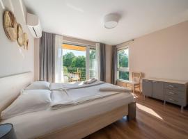 Moana Sunset Apartment, Hotel in Achtopol