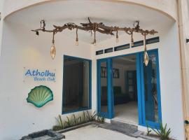Atholhu Beach club, hotel di Fehendhoo