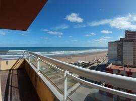 Departamento Manquelazo, hotel i Necochea