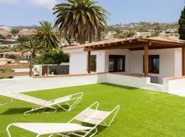 Home2Book Villa Alessandro, Design & Comfort, vacation home in Sauzal