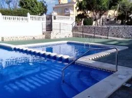 4 bedrooms house at Santa Pola 900 m away from the beach with shared pool terrace and wifi