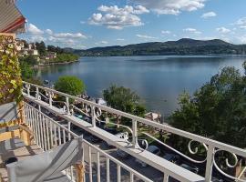 CL μπροστά στην λιμνη, atostogų būstas mieste Kastorija