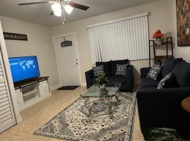 Private rooms near Siesta Key - Cozy Home, hotel i Sarasota