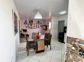 Casa espaçosa e aconchegante Jphouse, self-catering accommodation in São José