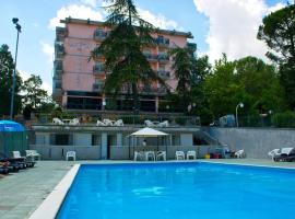 Hotel Nord Ovest, hotel de 3 estrellas en Monte Grimano Terme