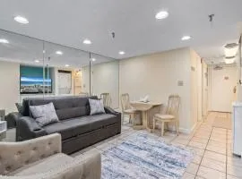 Beautiful 2 Bedroom Apartment in Cherry Grove with Stunning Views Buena Vista 402
