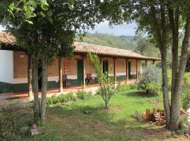 Reserva natural Naranja, Café y Pimienta, casă de vacanță din Machetá