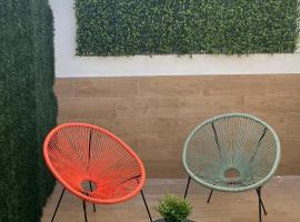 El Parador del César Boutique, Aparcamiento Gratis, hotel en Mérida