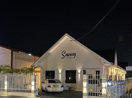 Snowy Lodge, fully airconditioned & luxurious apartments, hotel in Paramaribo